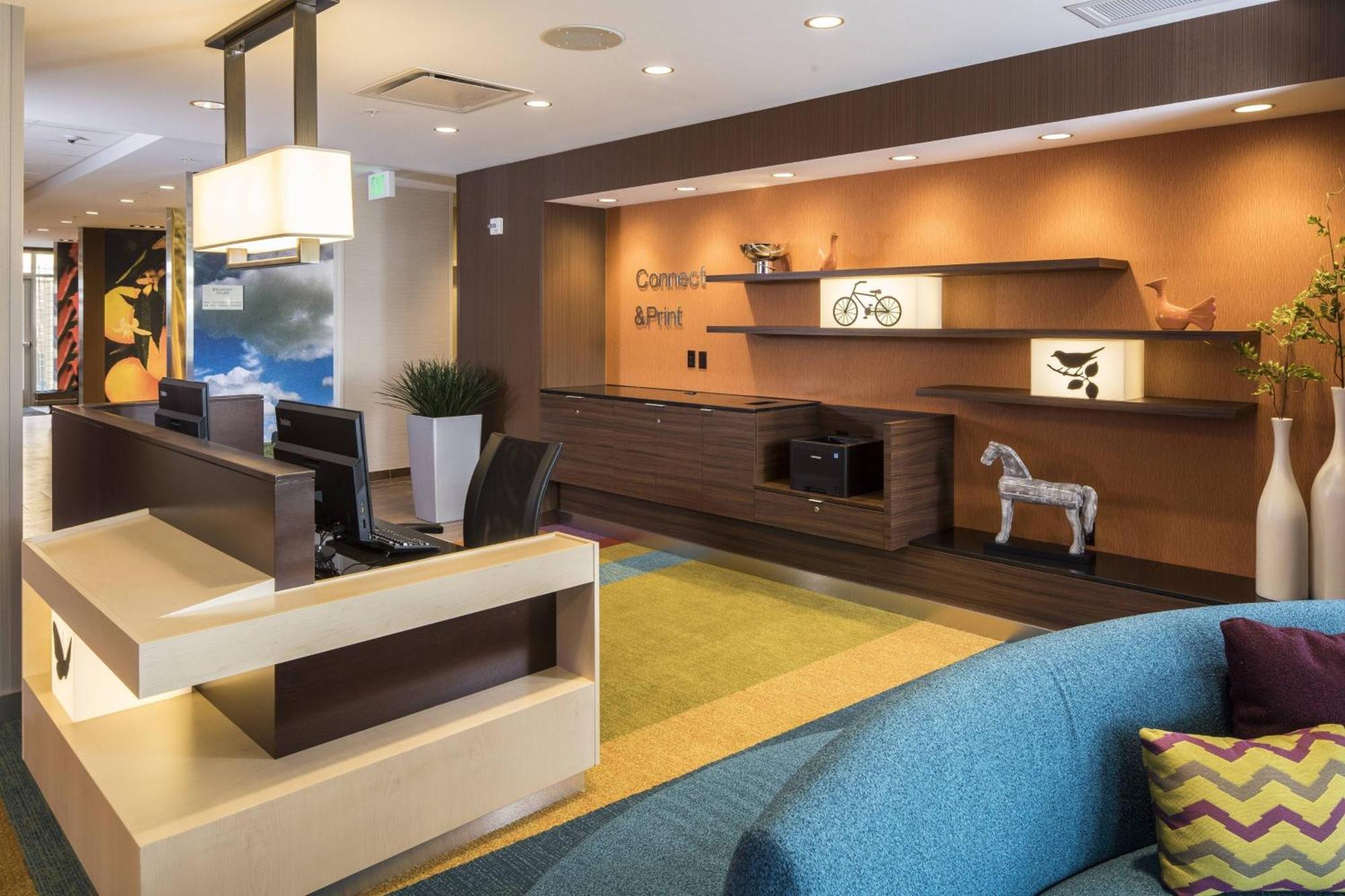 Fairfield & By Marriott Pittsburgh North/mccandless Crossing Hotel